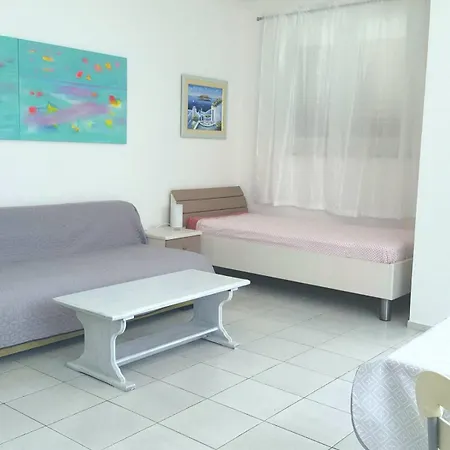 Magdalena As1 - With Terrace - Private Free Parking Ρόβινι